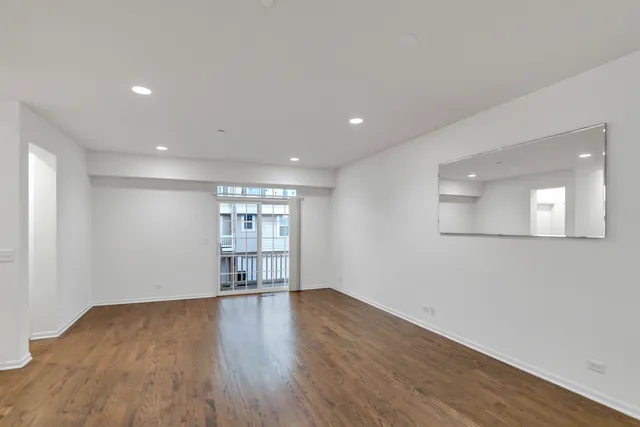 $2,850 | 1527 East Arbor Lane, Arlington Heights, IL 60004