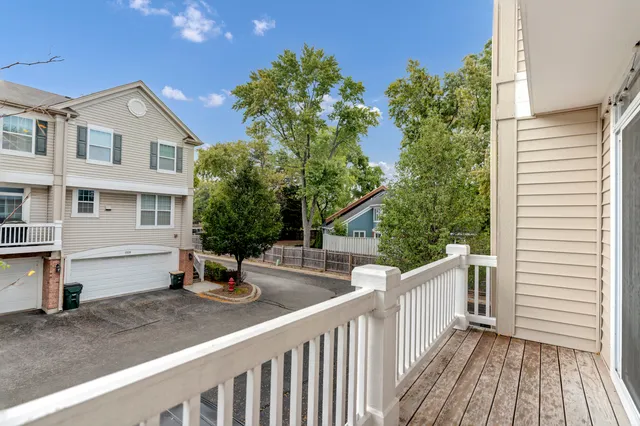 $2,850 | 1527 East Arbor Lane, Arlington Heights, IL 60004