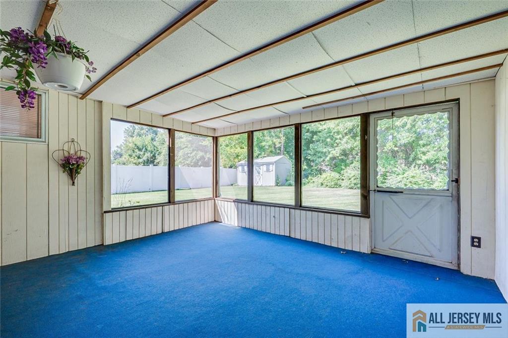 19 Stanworth Road Kendall Park, NJ 08824 - Photo 12 of 22 Gallery Image 12