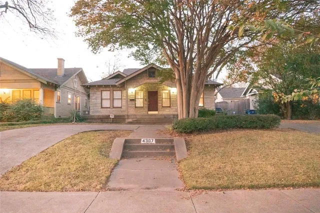 $1,900 | 4307 Junius Street, Dallas, TX 75246