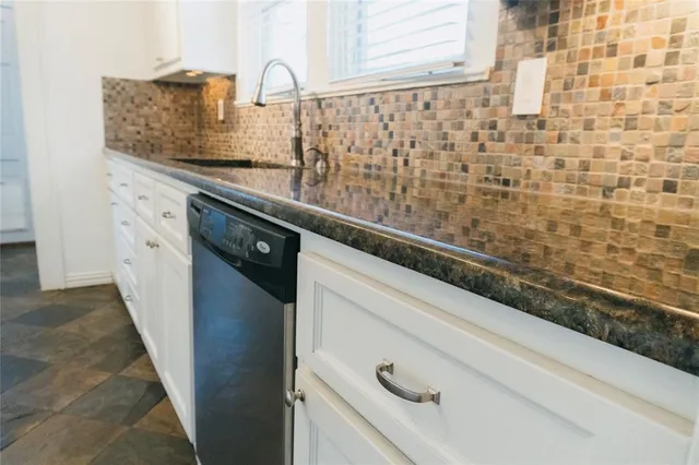 $1,900 | 4307 Junius Street, Dallas, TX 75246