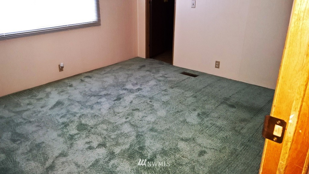 8335 Shintaffer Road Blaine, WA 98230 - Photo 12 of 24 Gallery Image 12