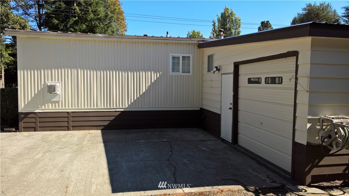 8335 Shintaffer Road Blaine, WA 98230 - Photo 4 of 24 Gallery Image 4