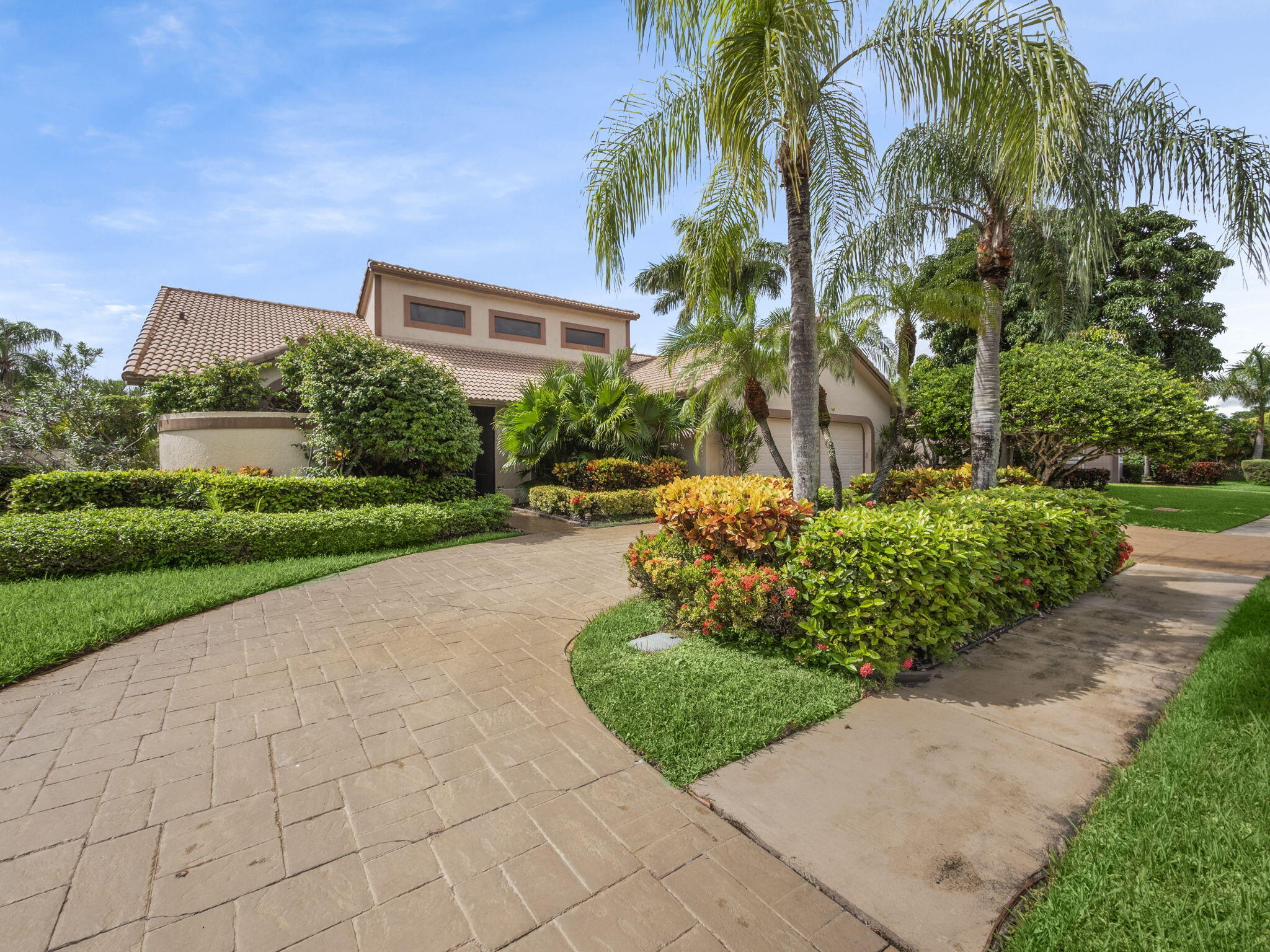 10110 Canoe Brook Circle Boca Raton, FL 33498 - Photo 2 of 18 2-web-or-mls-004