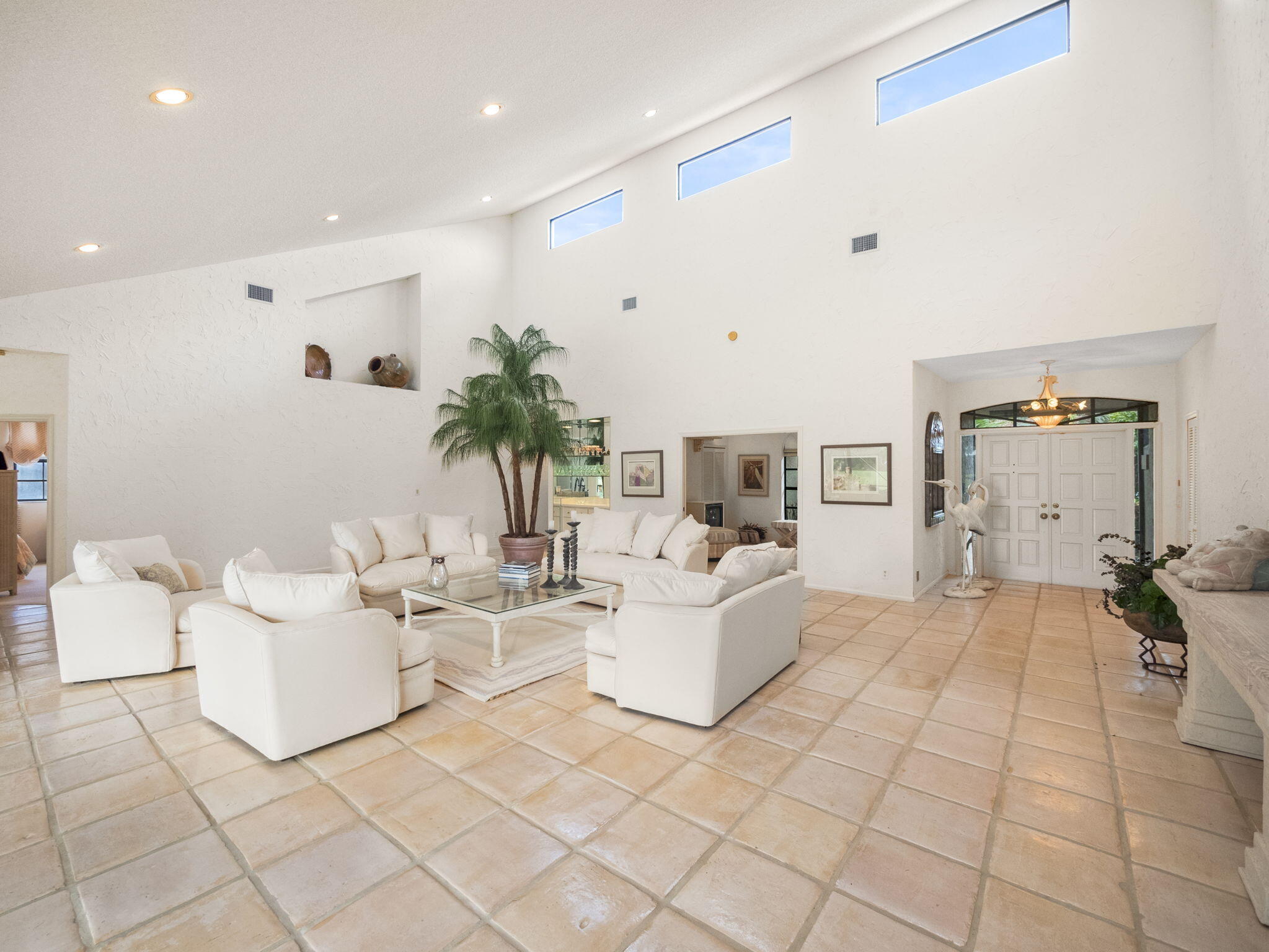 10110 Canoe Brook Circle Boca Raton, FL 33498 - Photo 4 of 18 4-web-or-mls-010