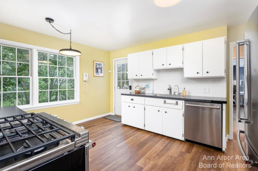 603 Sunset Road Ann Arbor, MI 48103 - Photo 11 of 34 Photo 11