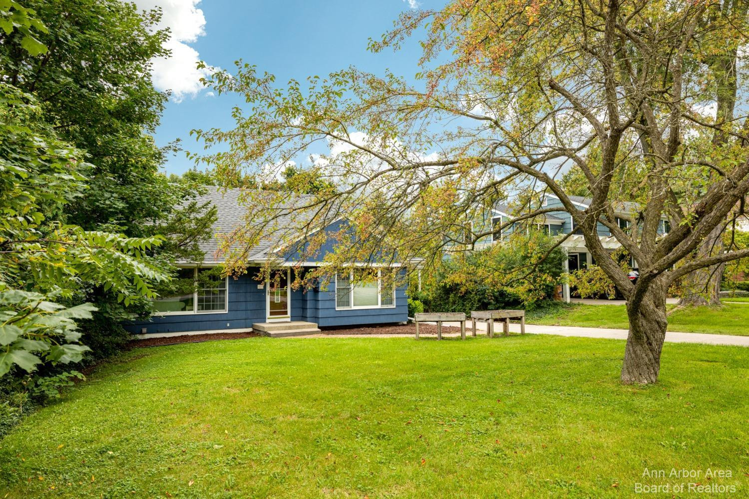 603 Sunset Road Ann Arbor, MI 48103 - Photo 2 of 34 Photo 2