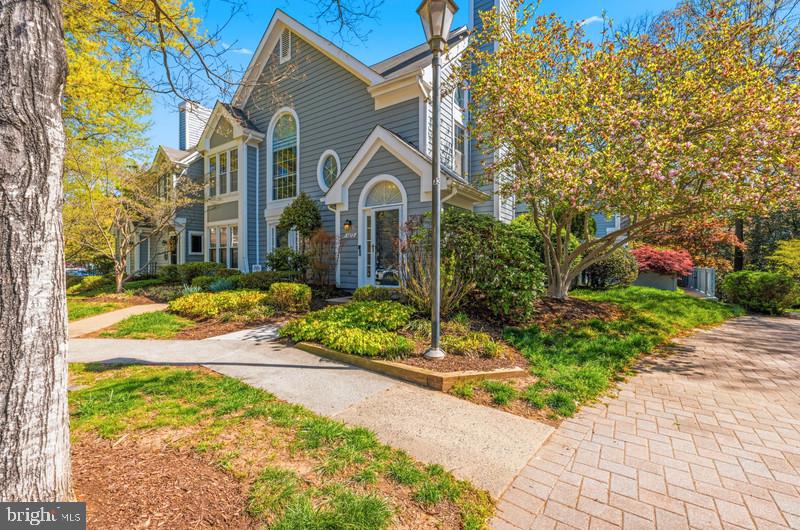 1473 Church Hill Place Reston, VA 20194 - Photo 2 of 35