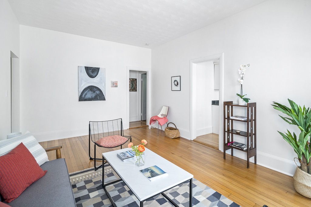 15 Trowbridge Street, Unit 3 Cambridge, MA 02138 - Photo 4 of 14 a living room with furniture and wooden floor