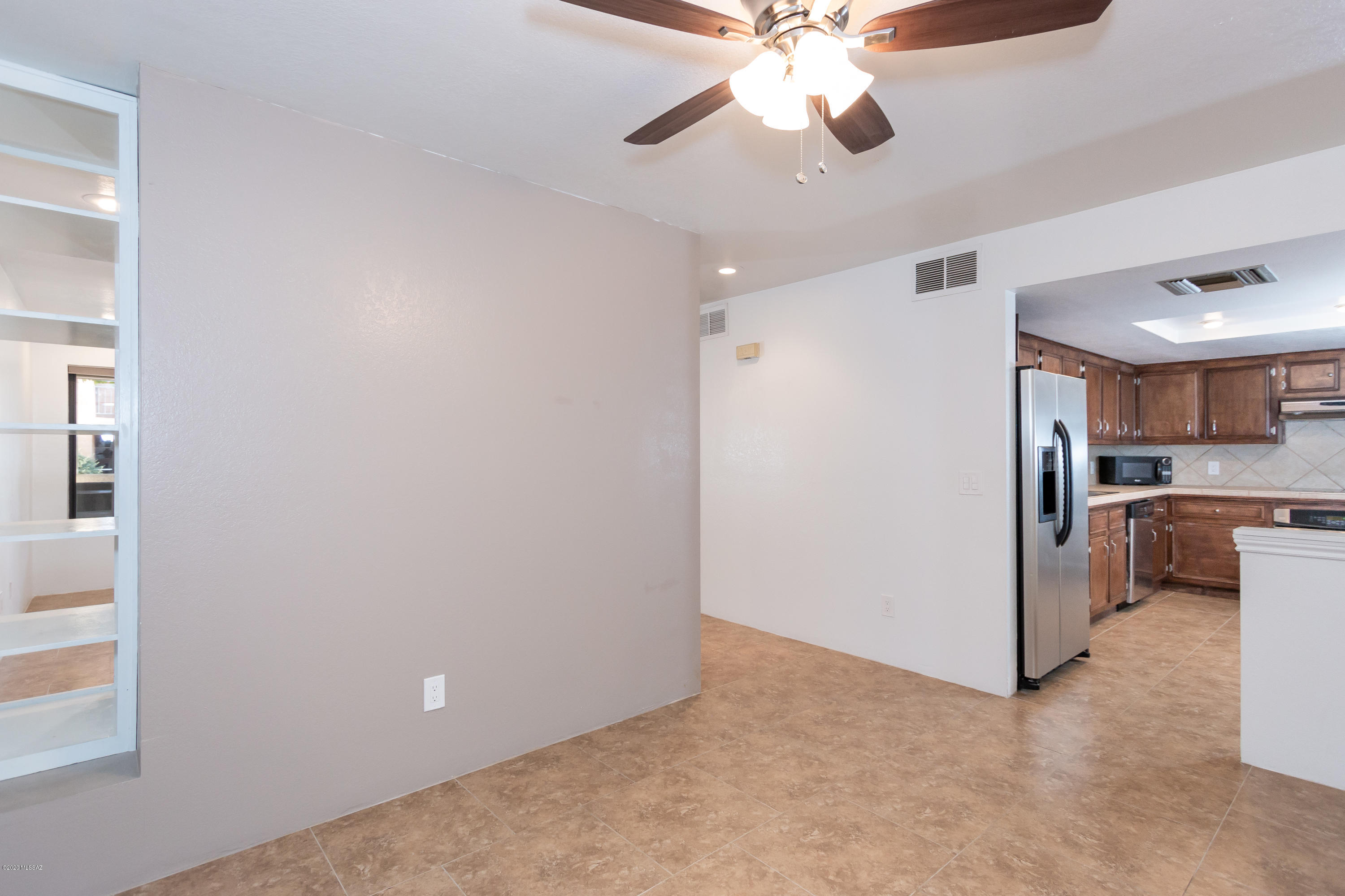 8255 North Oracle Road, Unit 108 Tucson, AZ 85704 - Photo 11 of 30 Gallery Image 11