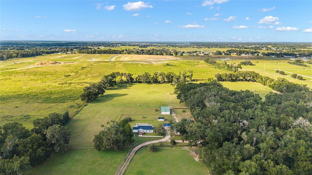 6155 Southeast Stetson Road Belleview, FL 34420 - Photo 65 of 68 a view of an ocean and a mountain