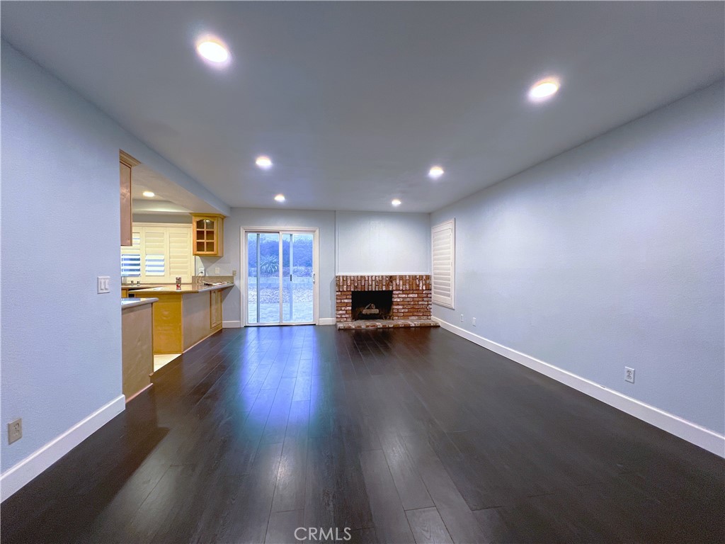 12 Colonial Irvine, CA 92620 - Photo 8 of 16