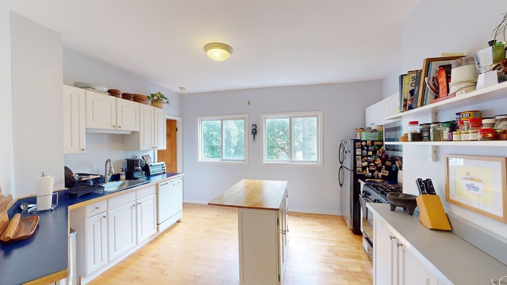 22 Boynton Street Boston, MA 02130 - Photo 15 of 34 a kitchen with counter top space