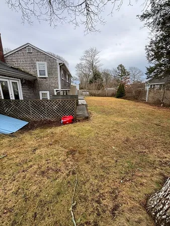 a front view of house with yard