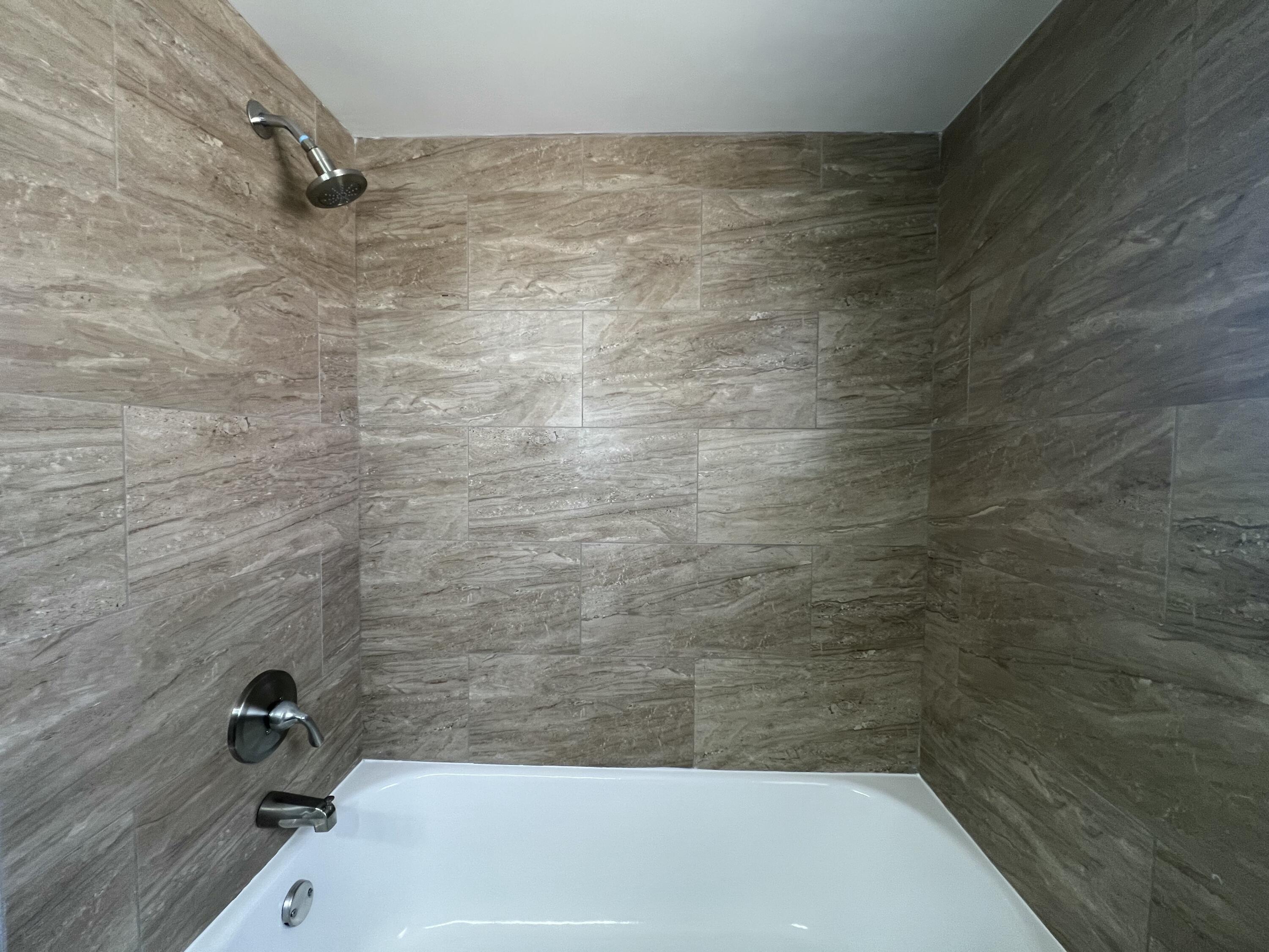 6827 North 44th Street Milwaukee, WI 53223 - Photo 11 of 106 IMG_0143