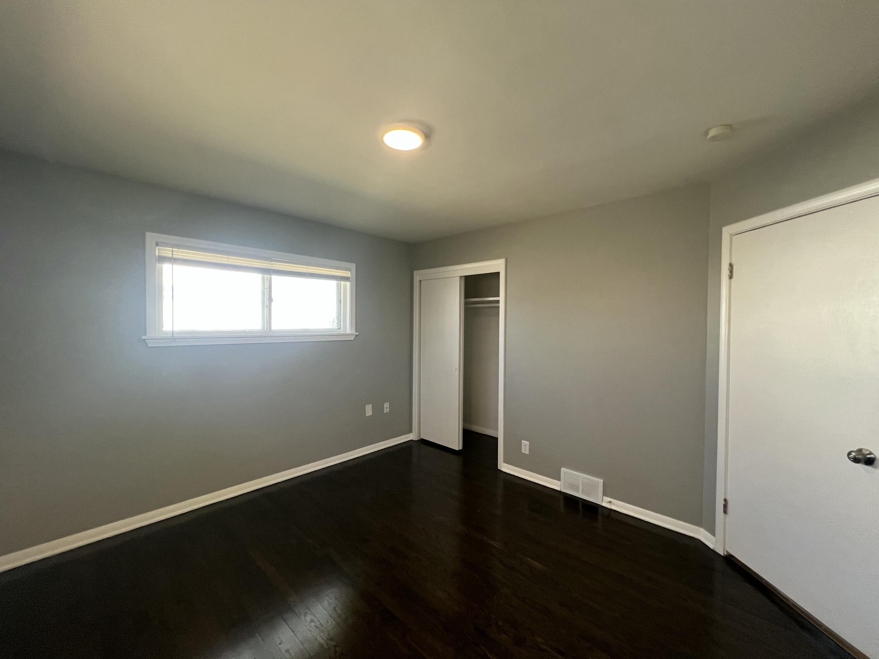 6827 North 44th Street Milwaukee, WI 53223 - Photo 15 of 106 IMG_0148