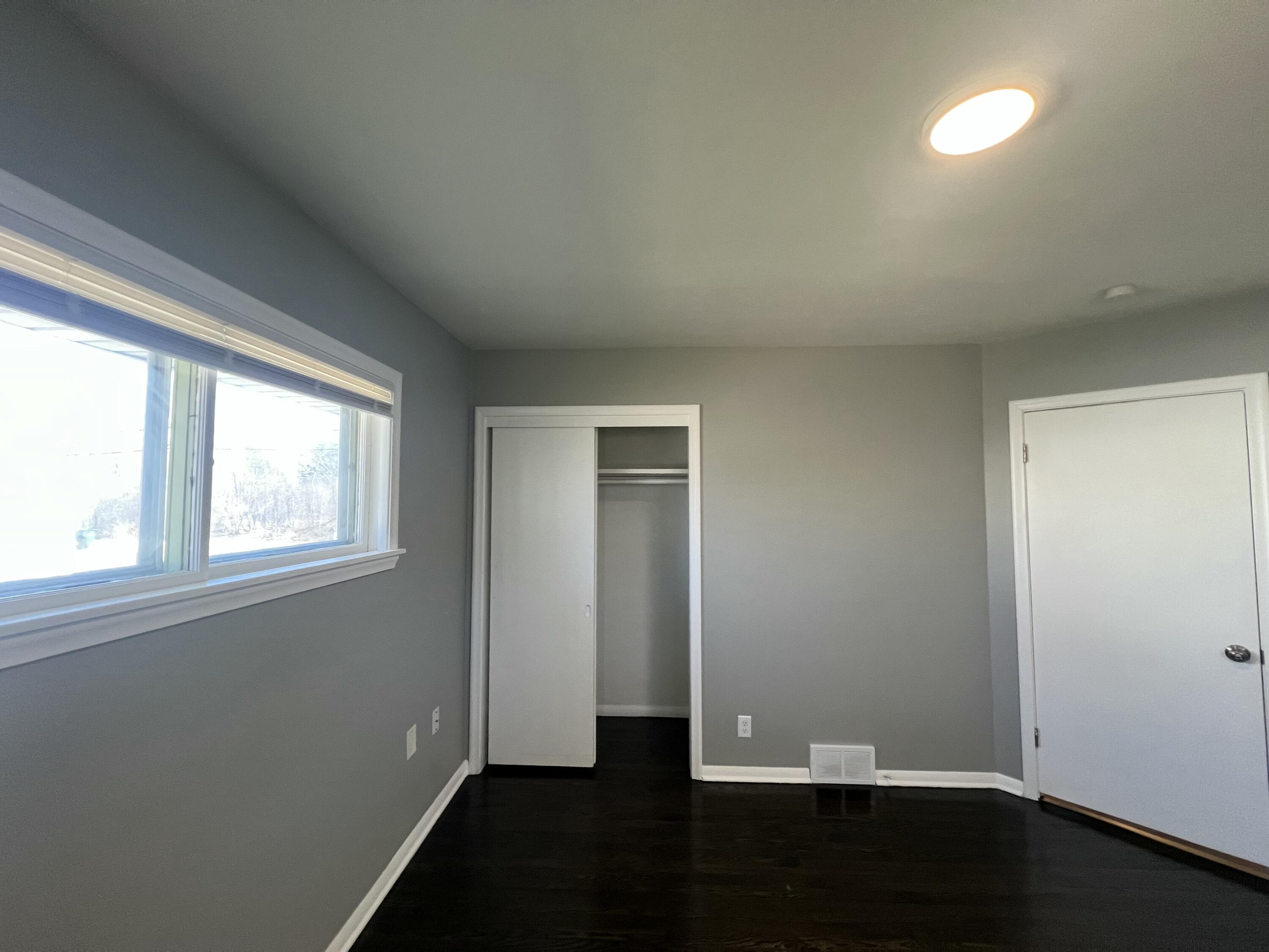 6827 North 44th Street Milwaukee, WI 53223 - Photo 16 of 106 IMG_0149