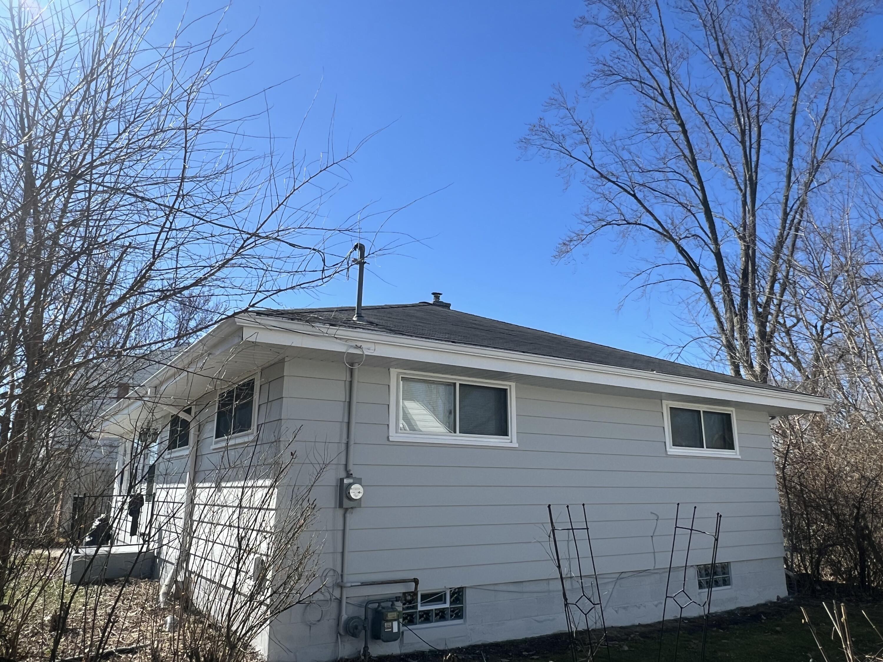 6827 North 44th Street Milwaukee, WI 53223 - Photo 2 of 106 IMG_0133