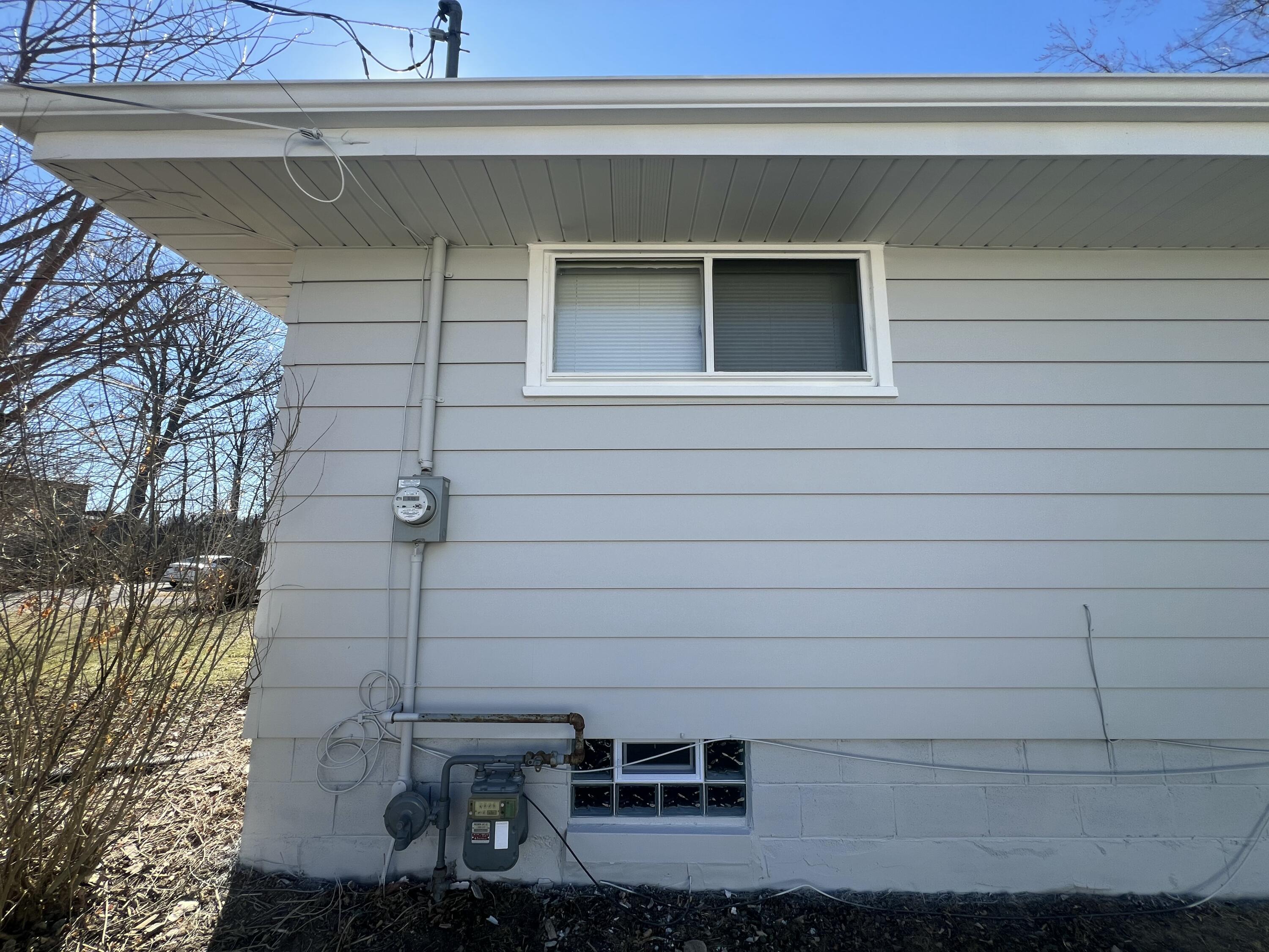 6827 North 44th Street Milwaukee, WI 53223 - Photo 5 of 106 IMG_0137