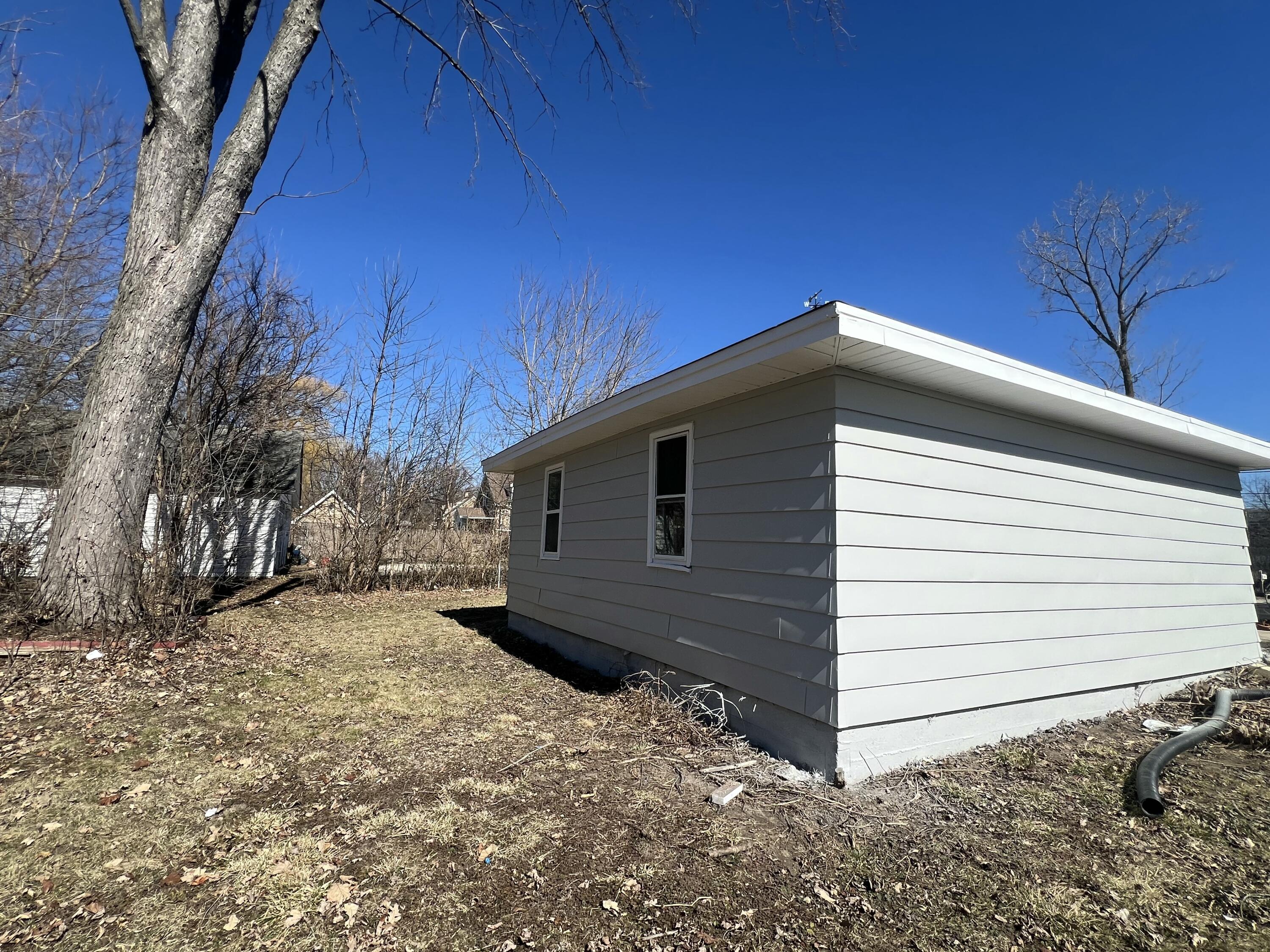 6827 North 44th Street Milwaukee, WI 53223 - Photo 94 of 106 IMG_0239