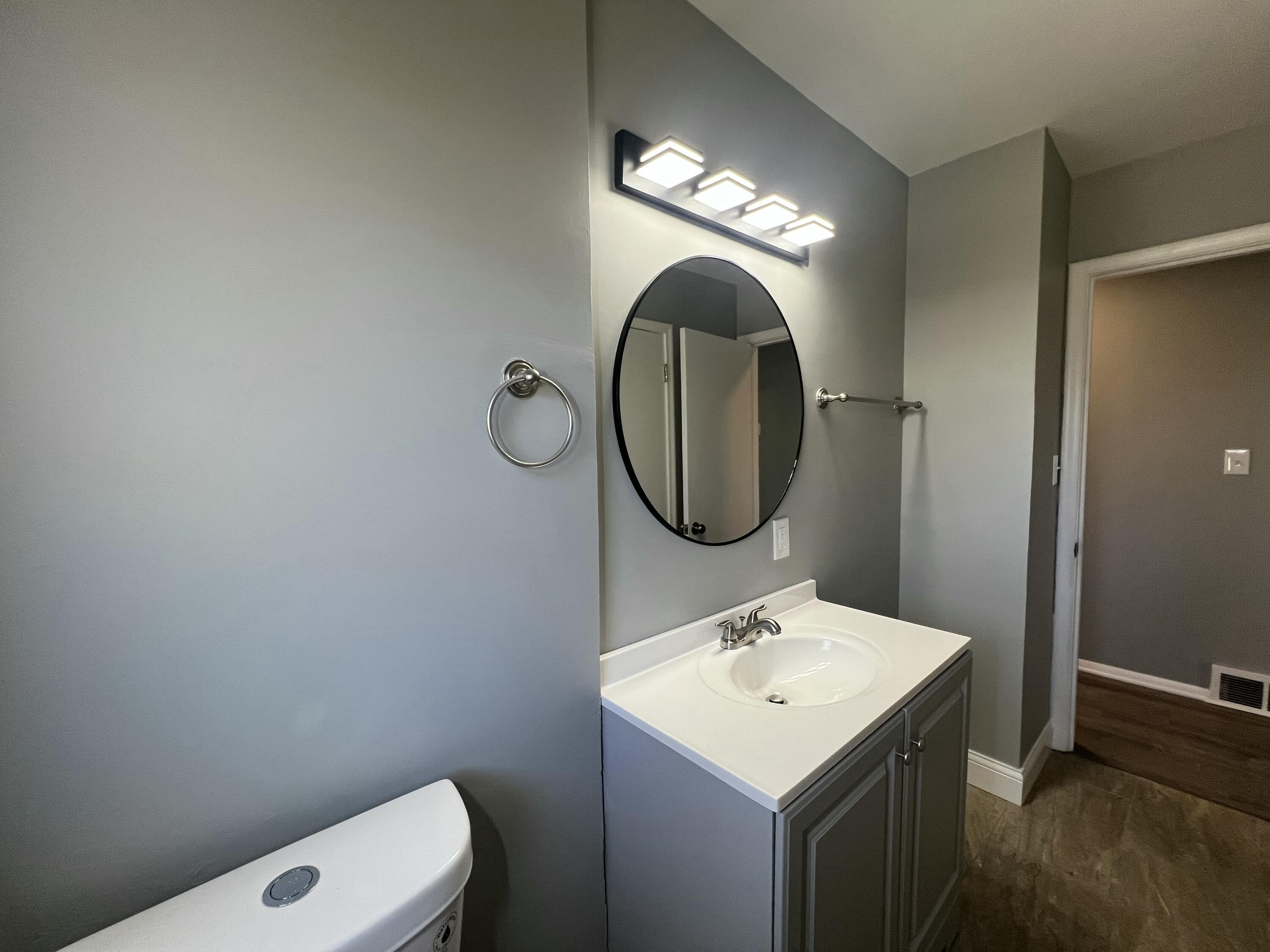 6827 North 44th Street Milwaukee, WI 53223 - Photo 10 of 106 IMG_0142