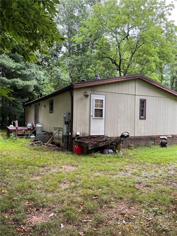 250 Ed Owens Road Rosman, NC 28772 - Photo 8 of 27 Gallery Image 8