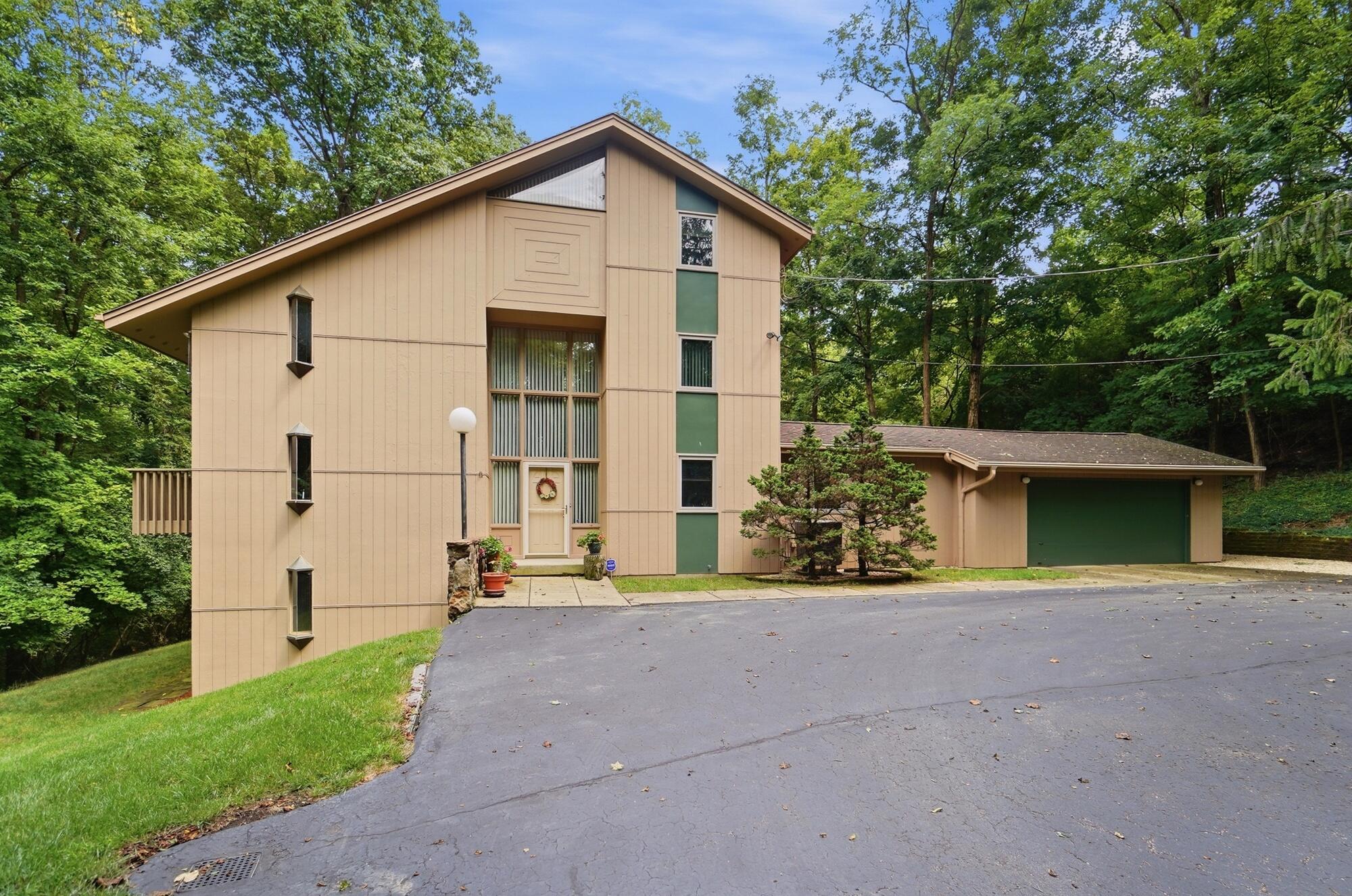 2700 Cardinal Road Springfield, OH 45504 - Photo 8 of 84 009