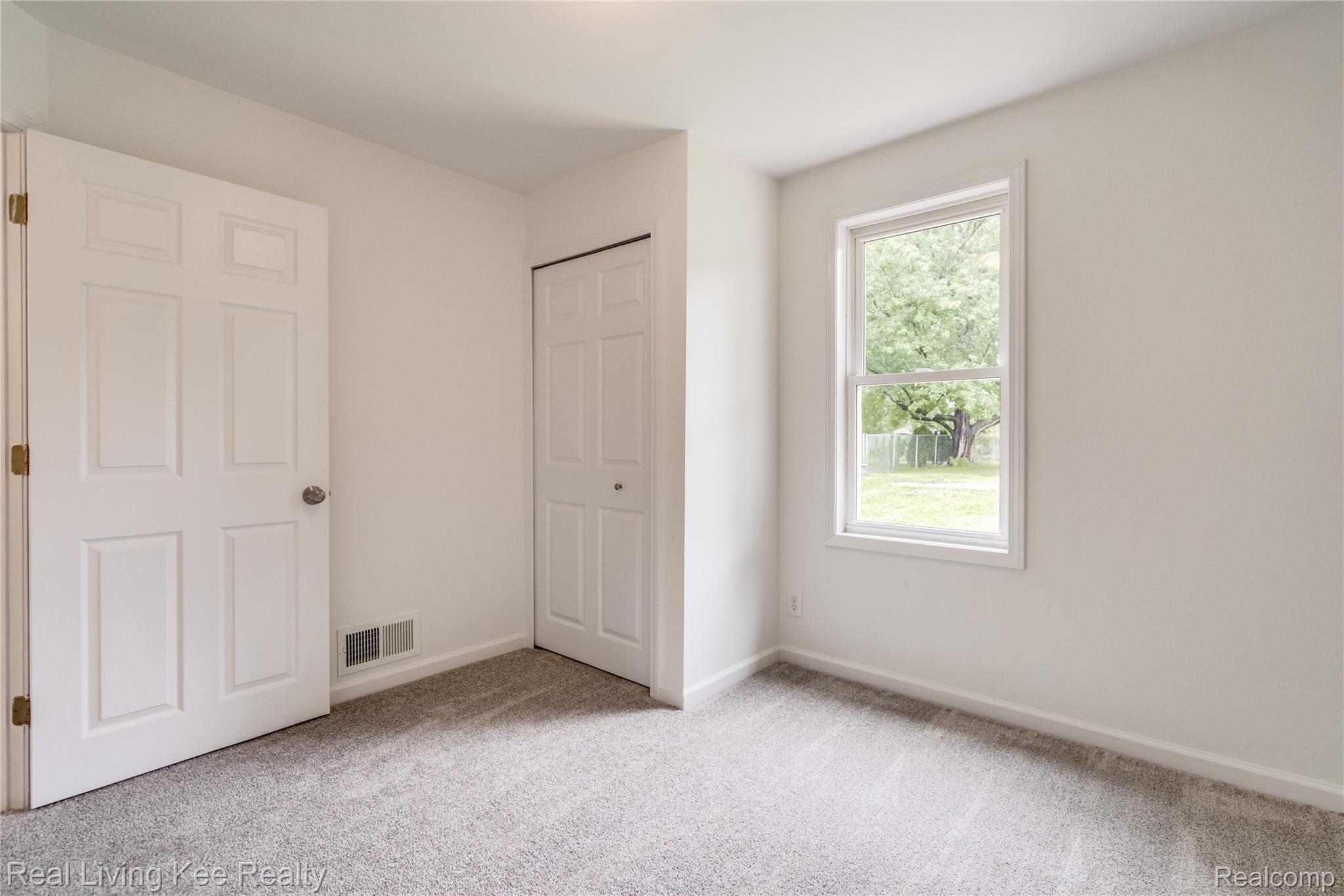 1928 Tamm Avenue Rochester, MI 48309 - Photo 21 of 41 1st Floor Bedroom--Has View of Backyard
