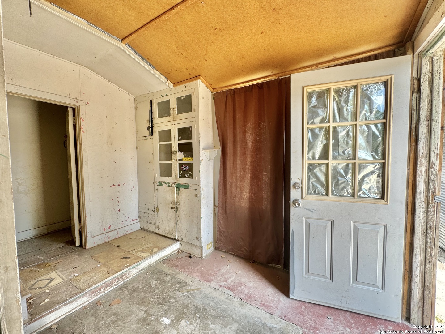 205 Rodriguez Del Rio, TX 78840 - Photo 12 of 23