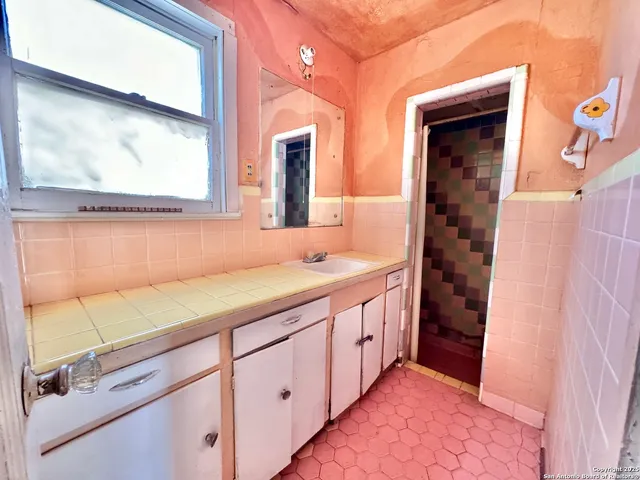 $90,000 | 205 Rodriguez, Del Rio, TX 78840