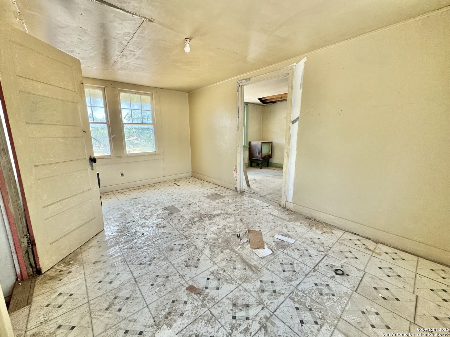 205 Rodriguez Del Rio, TX 78840 - Photo 17 of 23