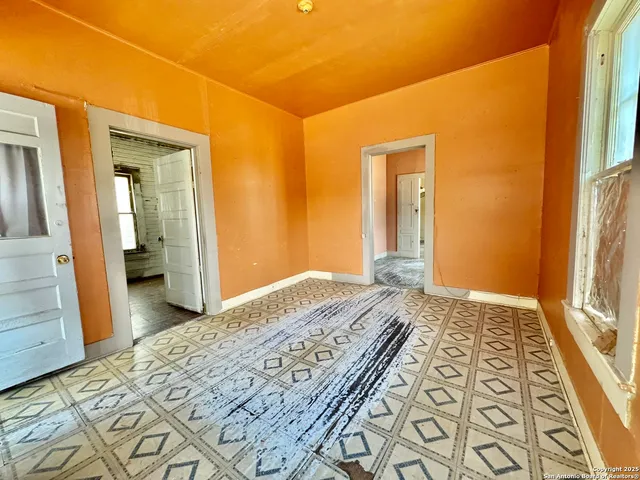 $90,000 | 205 Rodriguez, Del Rio, TX 78840