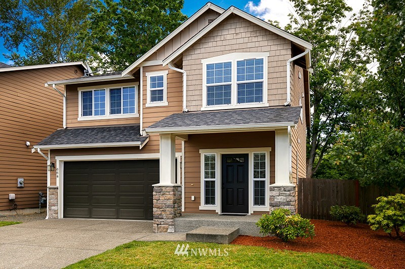 668 Ilwaco Place Northeast Renton, WA 98059 - Photo 2 of 25 Gallery Image 2