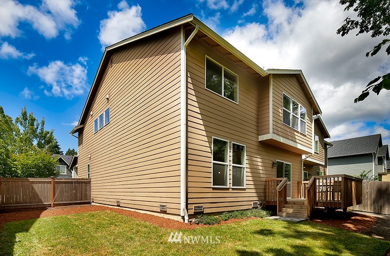 668 Ilwaco Place Northeast Renton, WA 98059 - Photo 22 of 25 Gallery Image 22