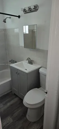 $1,550 | 1910 Northwest 29th Street, Unit 7, Miami, FL 33142