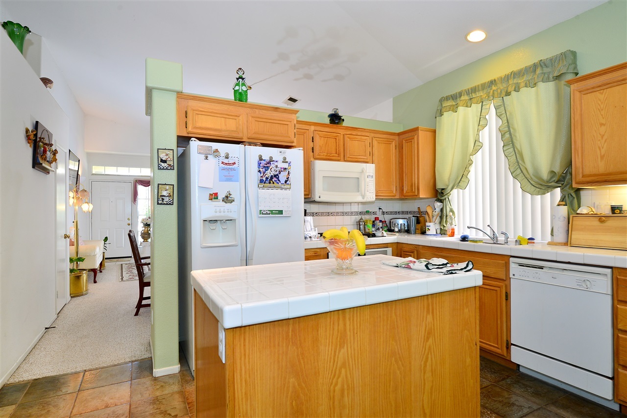 2264 Sun Valley Road Chula Vista, CA 91915 - Photo 5 of 25 Gallery Image 5