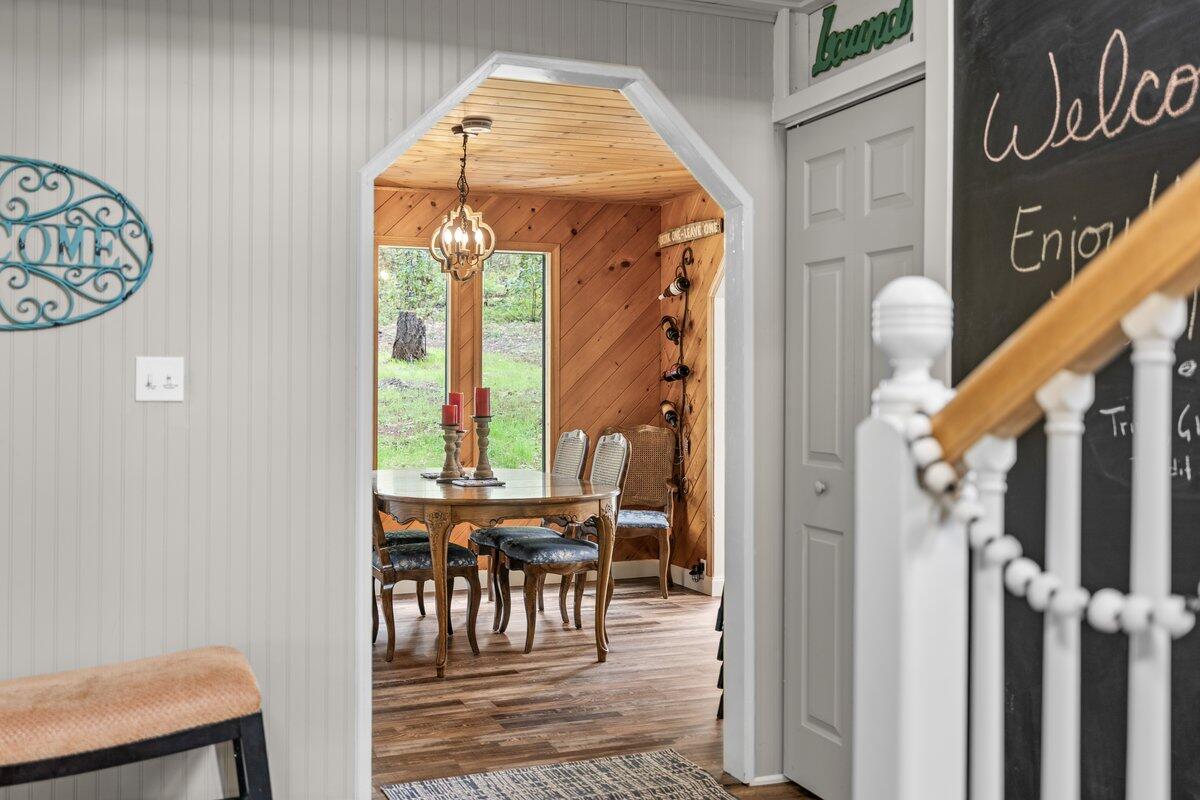6481 Highway 227 Trail, OR 97541 - Photo 14 of 40 dining 1