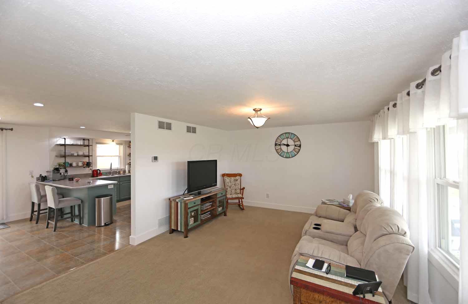 14591 Sycamore Road Mount Vernon, OH 43050 - Photo 2 of 35 Gallery Image 2