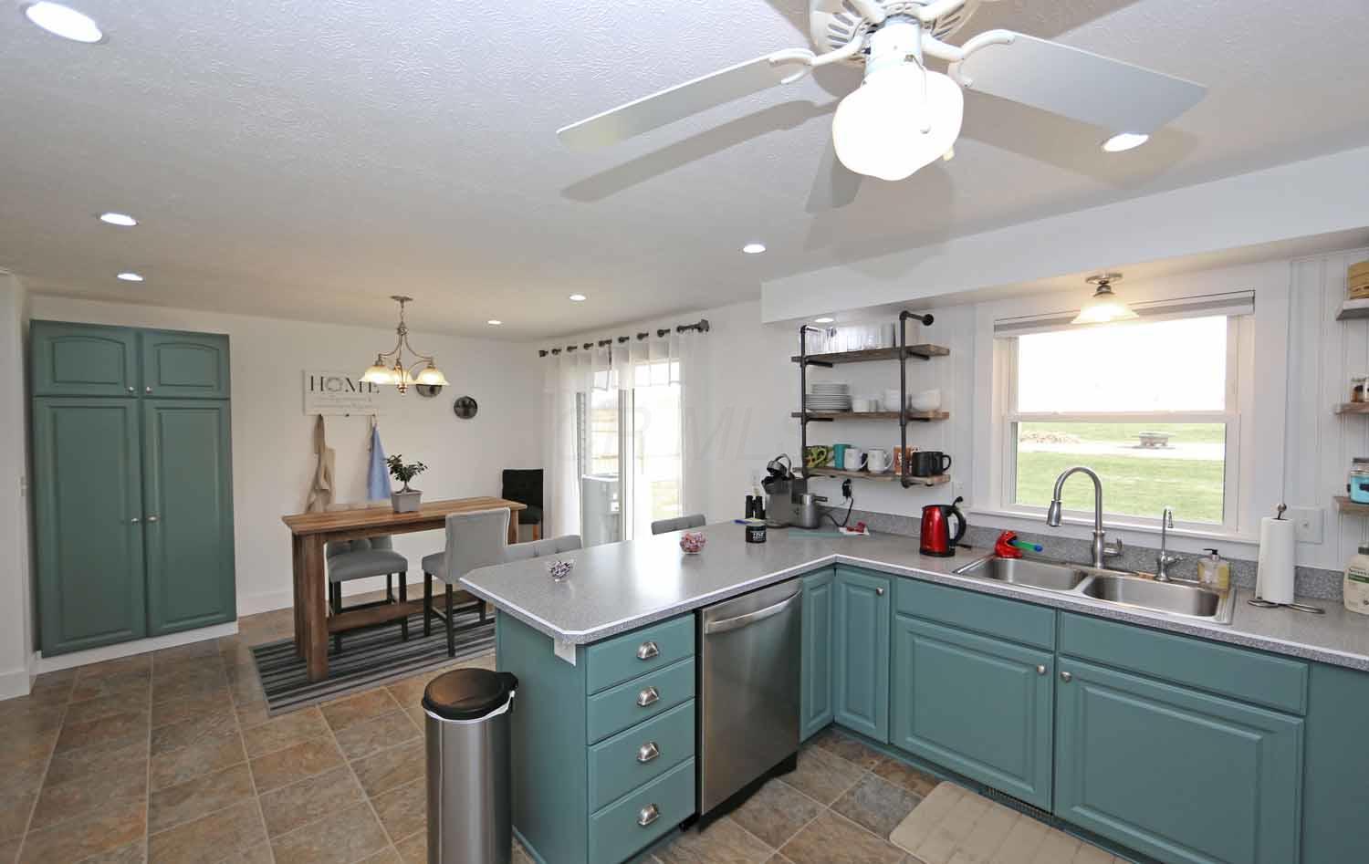 14591 Sycamore Road Mount Vernon, OH 43050 - Photo 7 of 35 Gallery Image 7