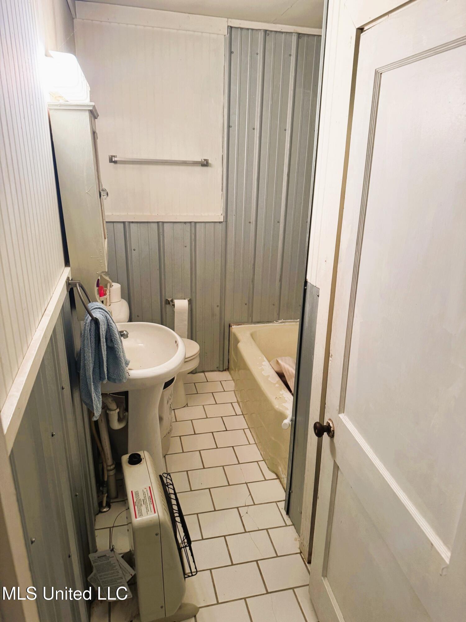 6430 Highway 9 Walthall, MS 39771 - Photo 10 of 17 49