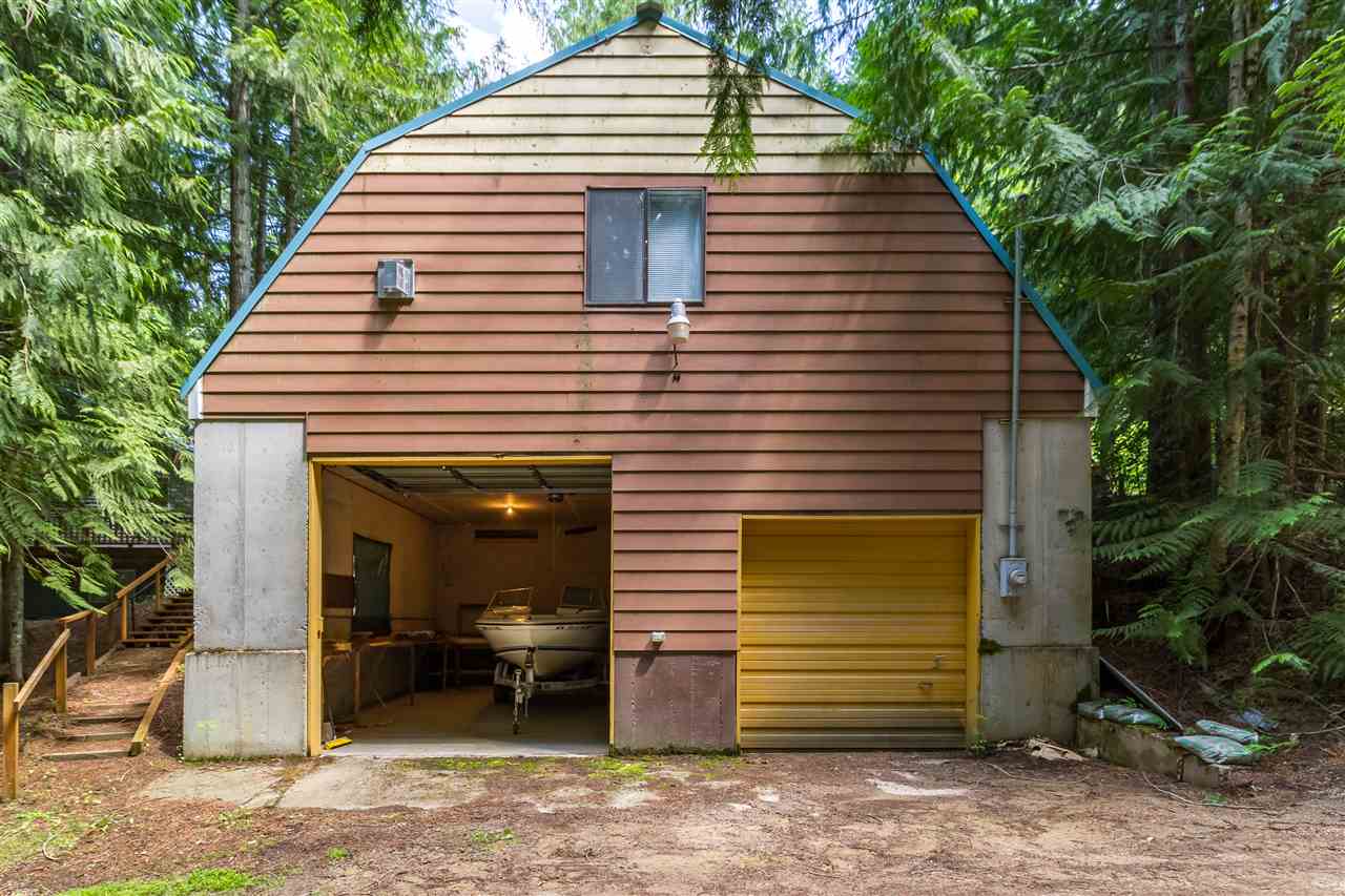 3972 Cedar Bay Road Loon Lake, WA 99148 - Photo 25 of 38 Gallery Image 25