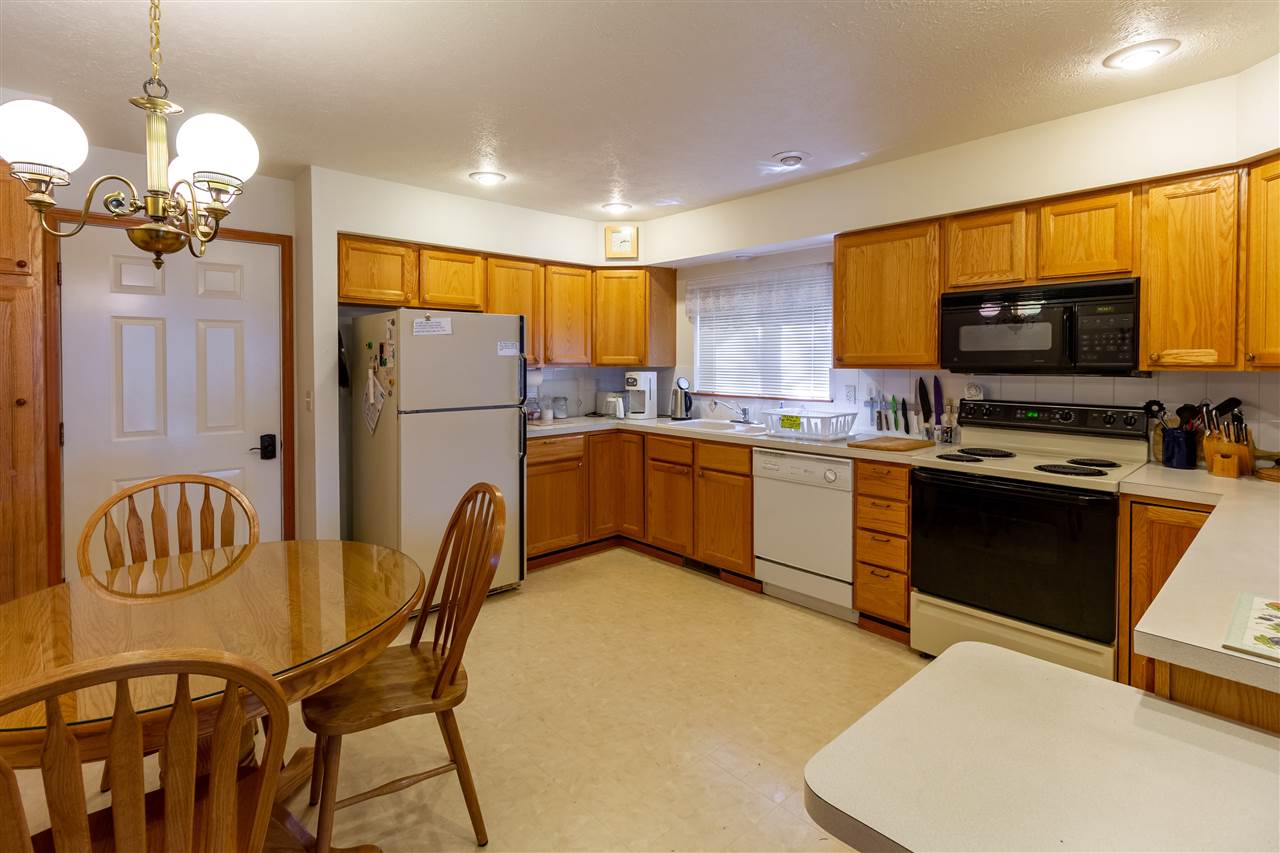 3972 Cedar Bay Road Loon Lake, WA 99148 - Photo 6 of 38 Gallery Image 6
