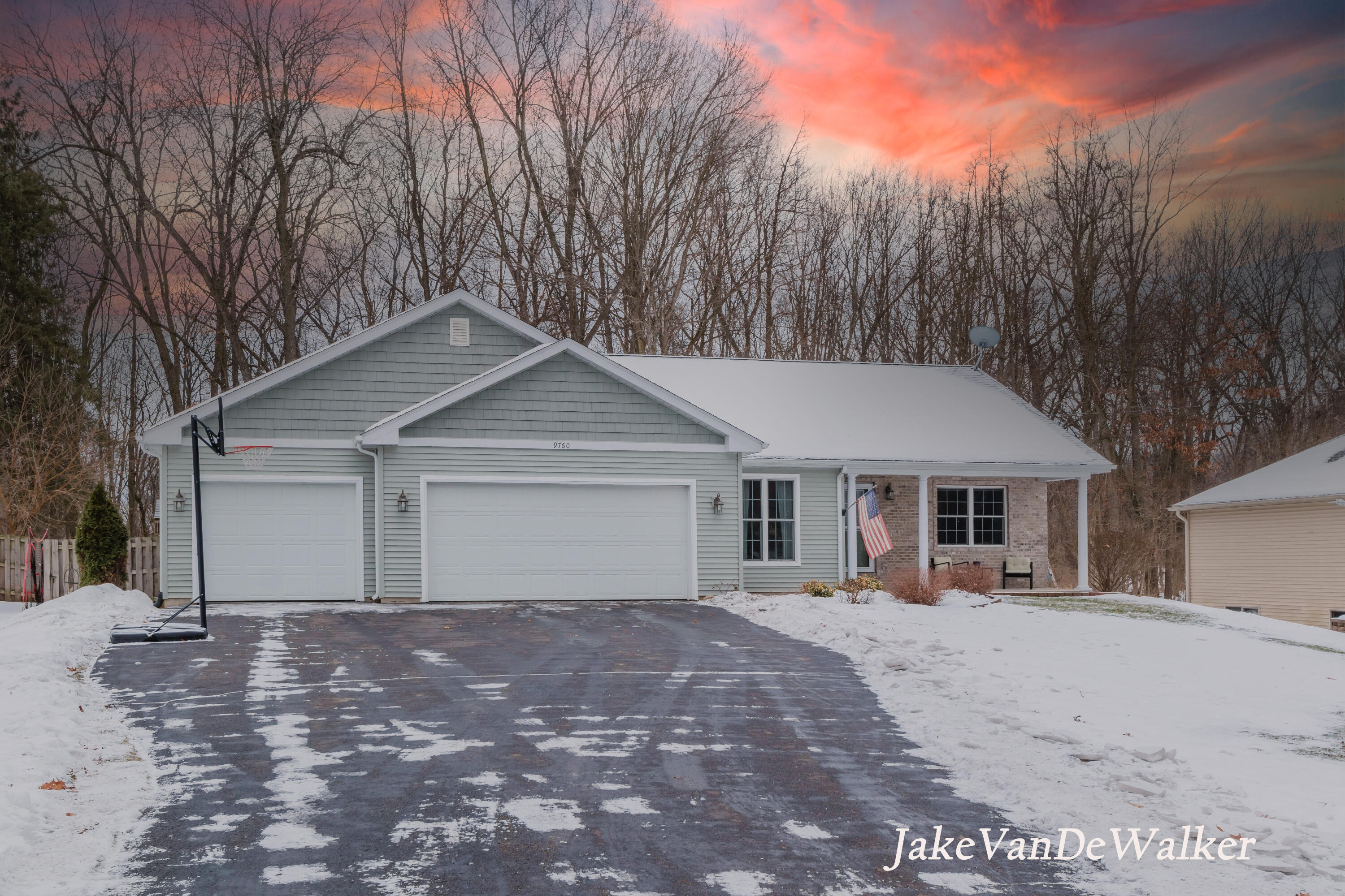 9760 Sterling Road Richland, MI 49083 - Photo 1 of 50 IMG_8245