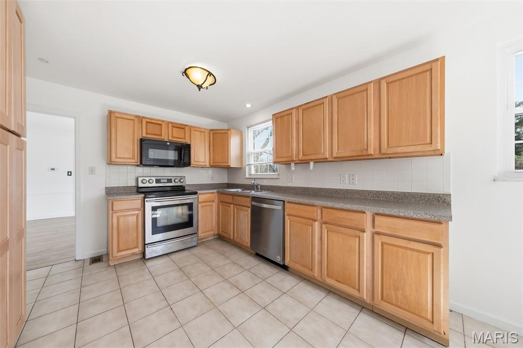 1050 Kehrs Mill Road Ballwin, MO 63011 - Photo 17 of 49