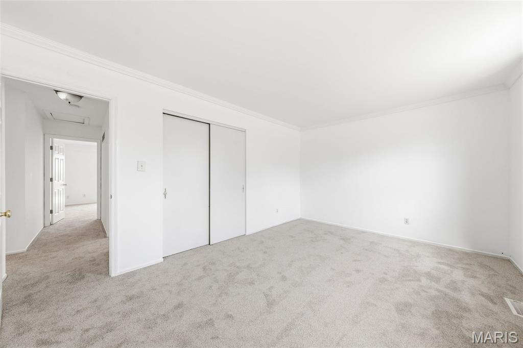 1050 Kehrs Mill Road Ballwin, MO 63011 - Photo 26 of 49