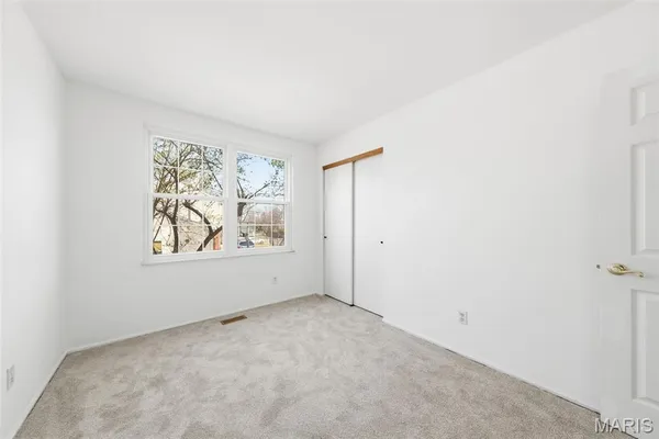 $450,000 | 1050 Kehrs Mill Road, Ballwin, MO 63011