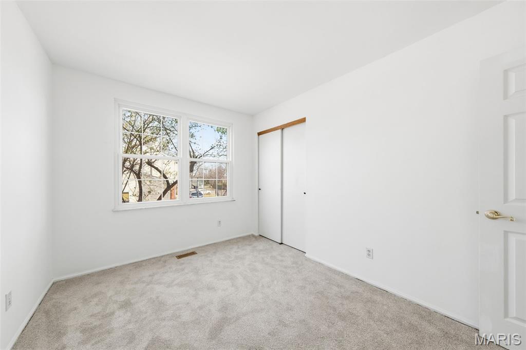 1050 Kehrs Mill Road Ballwin, MO 63011 - Photo 28 of 49