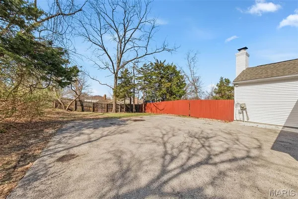$450,000 | 1050 Kehrs Mill Road, Ballwin, MO 63011