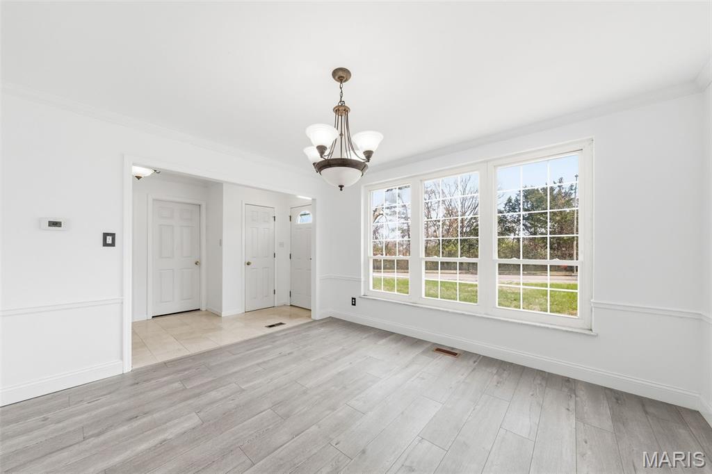 1050 Kehrs Mill Road Ballwin, MO 63011 - Photo 9 of 49