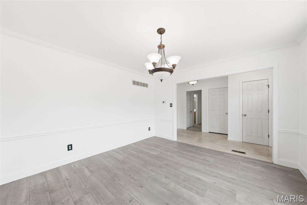 1050 Kehrs Mill Road Ballwin, MO 63011 - Photo 10 of 49